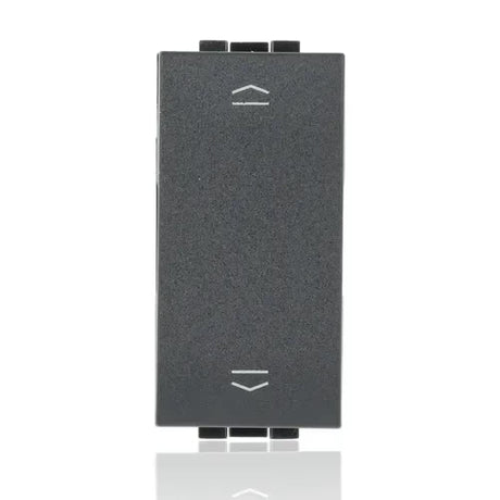 gid://shopify/Product/10833370808653_2