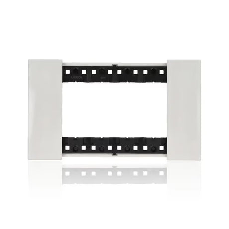 gid://shopify/Product/10833139564877_3