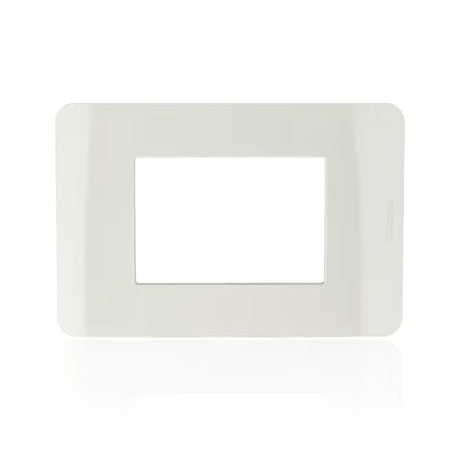 gid://shopify/Product/10833309925709_3
