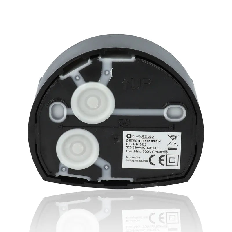 gid://shopify/Product/10833894080845_4