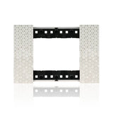 gid://shopify/Product/10833136582989_1